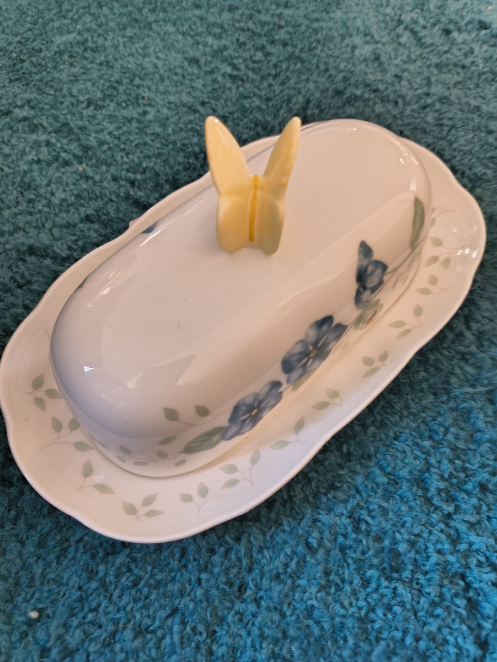 Lenox White Floral Butter Dish with Yellow Butterfly Knob
